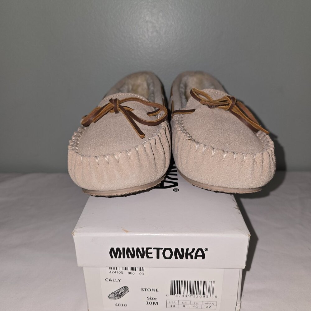 Minnetonka Cally Slippers in Stone, Women's 10M, New in Box - Picture 2 of 9